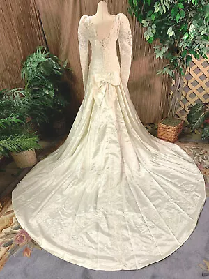 Lace Sheath Vintage 80'S-90'S Long Sleeve Wedding Dress Gown Long Train Veil Sm • $99.99