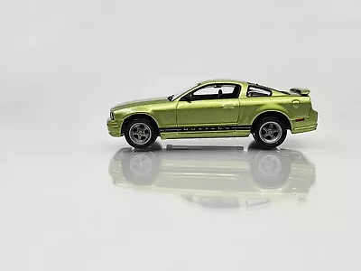 2005 Ford Mustang GT 🔥 Johnny Lightning  Muscle Cars U.S.A. #50  Loose Car • $5.99