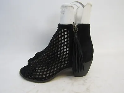 Matisse Womens Sz 7.5 M Black Perforated Open Toe Zip Ankle Heeled Bootie • $38.99