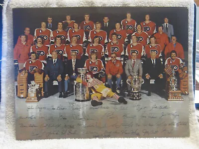 Philadelphia Flyers 1974-75 STANLEY CUP CHAMPIONS Team Photo W/ Ronald McDonald • $14.90