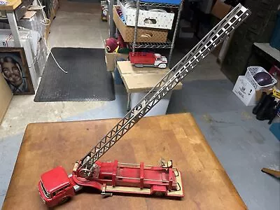 VINTAGE 1950s SFD Fire Ladder Truck Japan Tin ￼Friction 17.5” • $139.52