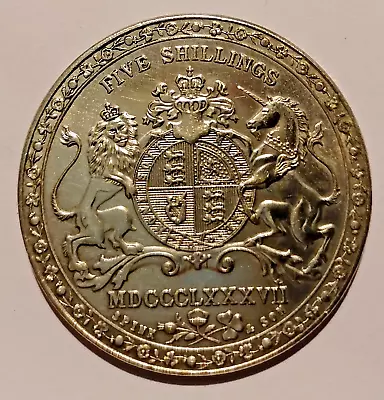 Retro - 1 X Queen Victoria 'Empress Of India' Crown- Gap Filler  UK Dspatch  • £3.45