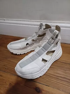 UGG Gladiator Runner White Sneakers Size 9 • £25