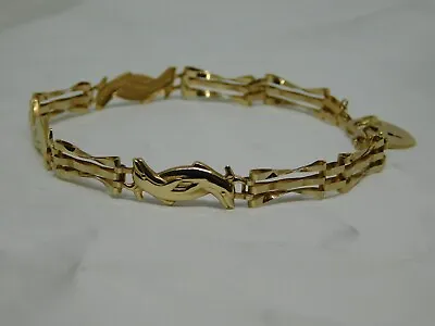 9ct Gold 3 Bar Gate/Dolphin Link Bracelet • £150