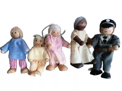 Set Of 5 WOODEN Mixed Race  FIGURES For Dolls House POLICEMAN GRANNY & 3 KIDS • £3.50