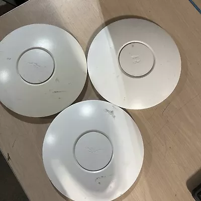 Lot Of 3 Ubiquiti Unifi Ap Long Range Swx-uap Wifi Wireless Access Point • $77.97