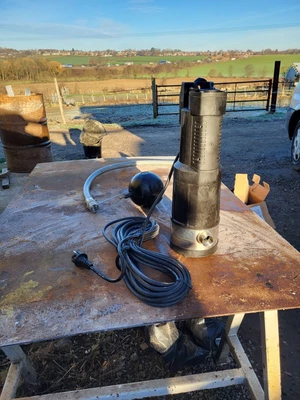 £200 • Buy Divertron 1200 Submersible, Automatic Pump For Wells, Boreholes, Irrigation Etc