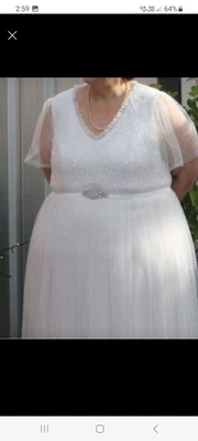 $40 • Buy Wedding Dress Size 22/24