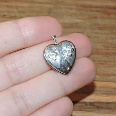 VTG PPC Sterling Silver 925 Etched Flowers Love Heart Locket Pendant • $24.99