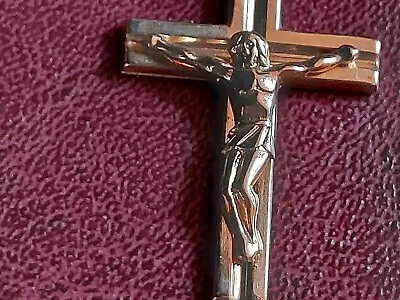 9ct Solid Gold Cross With Jesus  Great Condition-  Mothers Day Gift • £125