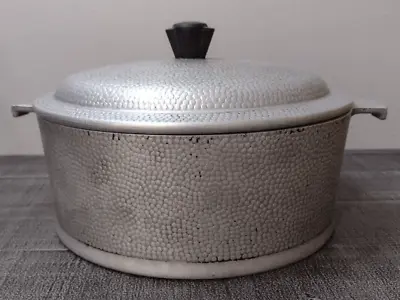 Vintage Kinney Ware Pebble 4 QT Cast Aluminum Dutch Oven Stock Pot - Mid-Century • $15.95