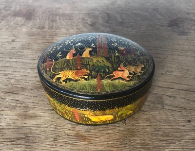 £20 • Buy Vintage Kashmiri Hand Painted Lacquered Papier Mache Oval Trinket Box