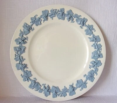 £9.95 • Buy WEDGWOOD  QUEENS WARE BLUE ON WHITE  265mm  PLATE - GOOD CONDITION