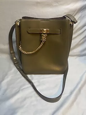 MICHAEL KORS Hamilton Legacy Medium Leather Messenger Bag Olive Green • $60