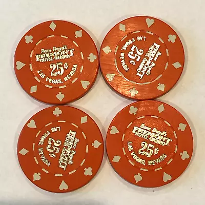 Vintage Set Of 25 Cent Chips From The Fremont Hotel In Downtown Las Vegas • £15.56