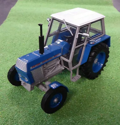 Model Tractor Zetor 8011 Crystal 2WD Blue 1/32nd By Universal Hobbies • £62