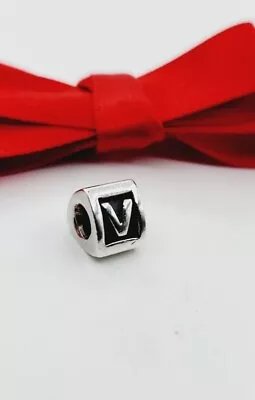 Genuine Pandora Sterling Silver Alphabet Letter 'V' Charm 790323V • $28.26