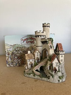 David Winter  Castle Gate  Hand Made And Hand Painted In Great Britain 1984 • £53.02