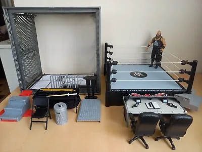 £69.95 • Buy WWE Wrekkin Collision Cage Ring Commentators Desk + Accessories Good Condition 