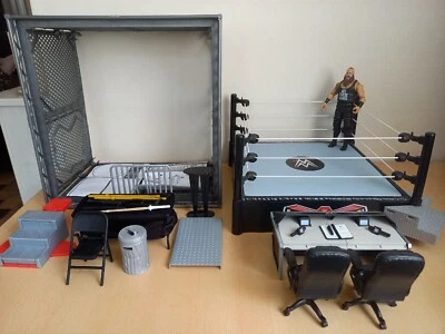 £69.95 • Buy WWE Wrekkin Collision Cage Ring Commentators Desk + Accessories Good Condition 