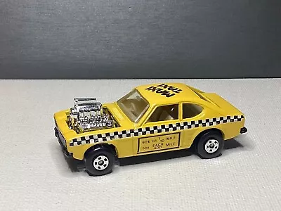 MATCHBOX RolaMatics EUC No 72 MAXI TAXI Yellow Cab W/ Moving Engine (Hong Kong) • $12.44