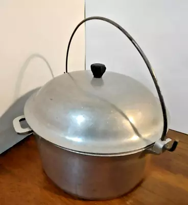 Majestic Cookware 6 Qt Cast Aluminum Pot W/Lid & Bail Handle 5”H 10”Diam Vtg • $47.50