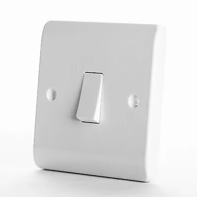 1 Gang Light Switch 1 Way White Plastic 10Amp With Fixing Screws For Home Office • £5.25