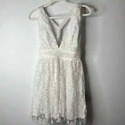 Lulu’s White Mesh Tulle Event Flower Skater Dress Size Small NWT • $39