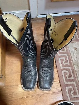 Tony Lama Cowboy Boots • $125