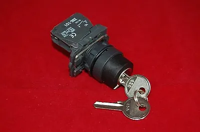 1PC 22mm Key Switch 2 Position Fits Plastic XB5AG61 1NO Momentary • $4.76