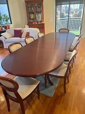 $200 • Buy Dining Table And Chairs Used: Period Reproduction