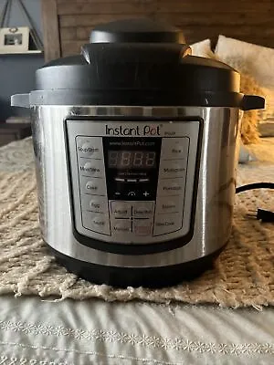 Instant Pot IP-LUX80- 8 Qt 6-in-1 Multi Use Programmable Pressure Cooker • $55