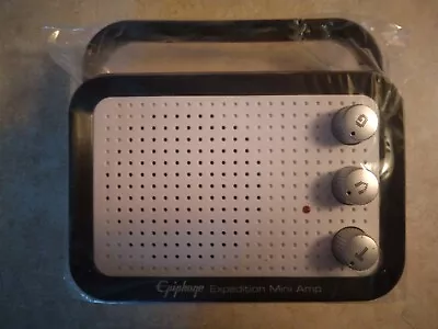 Epiphone MityPro Mini Battery Powered Amp • $20