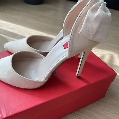 Ladies Women’s  Size 7 High Heel Open Cut Out Side  Bow  Nude Court Shoes  ￼(W5) • £24.99