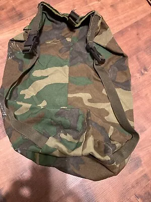 GI Military Heavy Duty CAMO Duffle Bag Backpack 22 X14  US Army SEE PHOTOS • $12.28