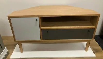 Made.com Compton Corner Tv Stand - Oak Rrp £340 • £199