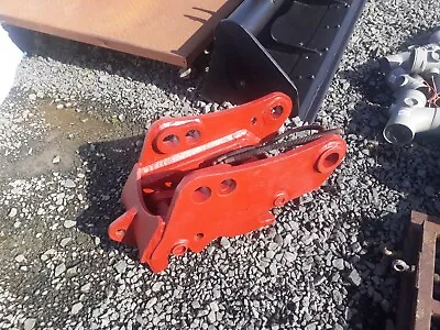 Hydraulic Quick Hitch 60mm Pins • £450