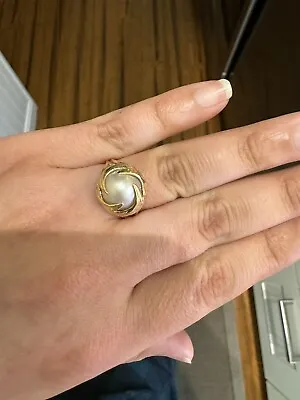 10k Yellow Gold Mabe Pearl Ring Size 8.5 • $157.50