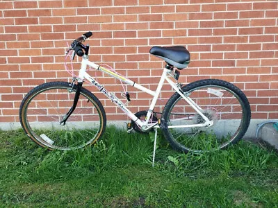 Women's Vintage 1970s Huffy White River Mountain Bike • $40