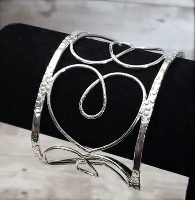Vintage Cuff Bracelet - Heart Design Silver Tone • $14.99