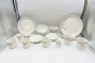 £12.15 • Buy Royal Doulton Lambethware Fresh Flowers Mayfair LS 1052 Tableware Selection