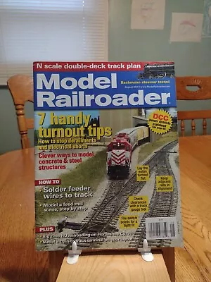 Model Railroader Magazine: August  2010 (RRR4).  • $1.75