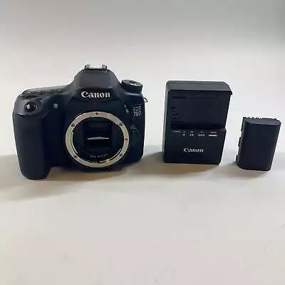 Canon EOS 70D 20.2 MP Digital SLR DSLR Camera • $299.99
