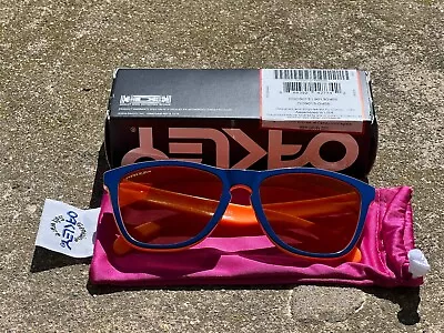 NIB Oakley Frogskins Sunglasses 50/50 Collection Navy Blue & Prism Ruby • $75