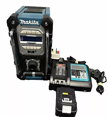 Makita DMR112 DAB BLUETOOTH Site Radio With 18v/Makita 3.0ah Battery & Charger • £94