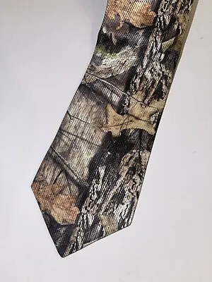 Mens Camouflage Necktie NWOT • $12