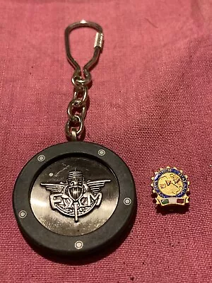 RARE VINTAGE NEW LOT Vespa : Key Chain Motorcycle Federation Italy And Vespa Pin • $144.99