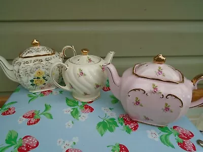 Three Small Vintage Sadler Ditzy Rose Teapots (two Cube Shape & One  Swirl Shape • £65