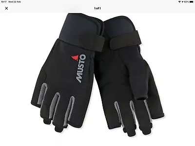£18 • Buy Musto Large Essential Sailing Short Finger Glove Black 80102