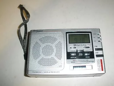 Borg Johnson AM FM Pocket Mini Radio SW 1-7 World Receiver EC-9702A B3 WORK (O25 • $13.49